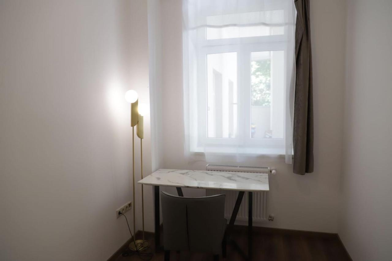 Krisztina 21 Apartment Budapest Esterno foto